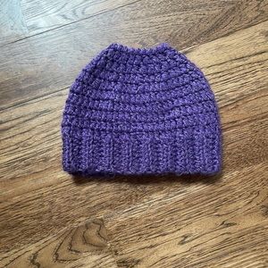 Lot of 2 messy bun hats